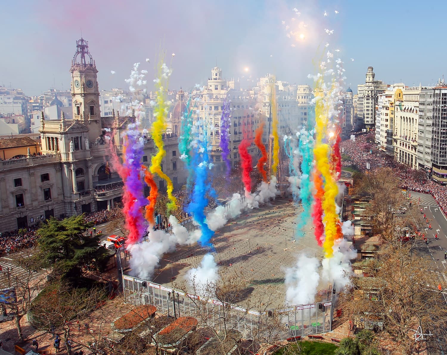 Mascletàs de las Fallas 2026 en la Plaza del Ayuntamiento